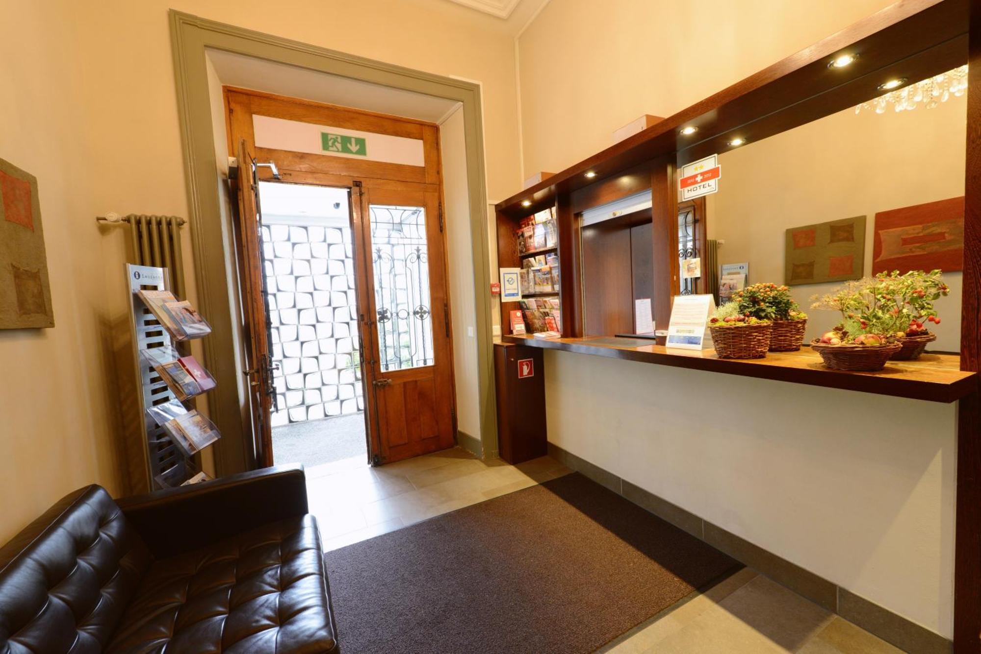 לוזאן Hotel Du Marche מראה חיצוני תמונה